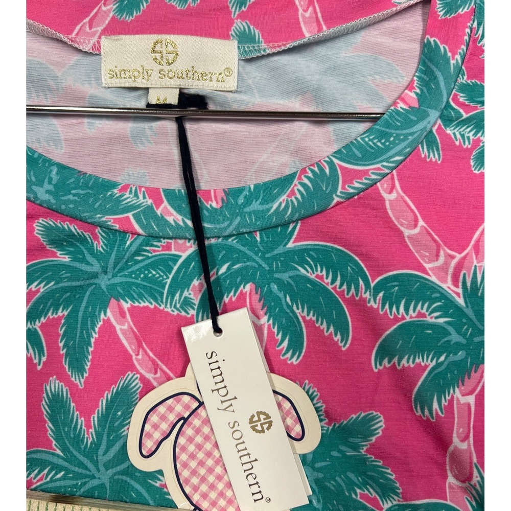 Simply Southern Pink Palm Tree Side Knot T-Shirt Medium Tropical Summer Top - Picture 2 of 6